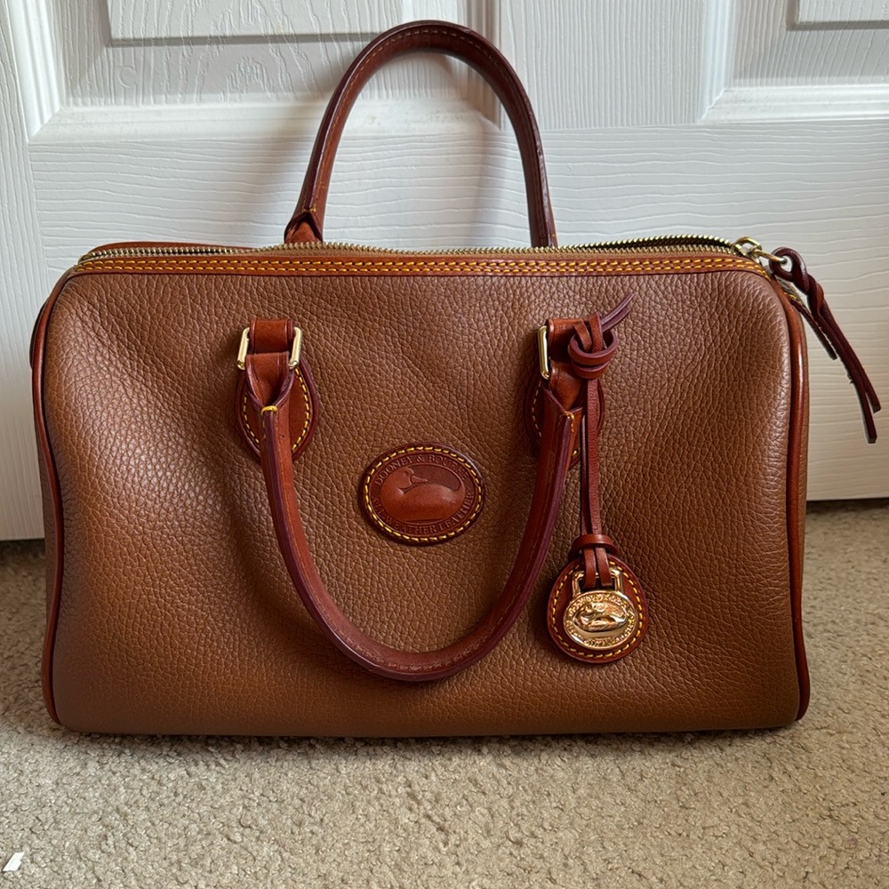 Dooney & Bourke Classic Satchel, Caramel (like new)